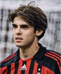 里程碑！库里父子超科赶詹历史第二 3分失准勇三崩再现